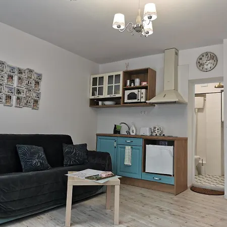 Retro Bypmm Apartment